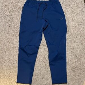 Nike Men's Navy Blue Athletic Jogger Pants
